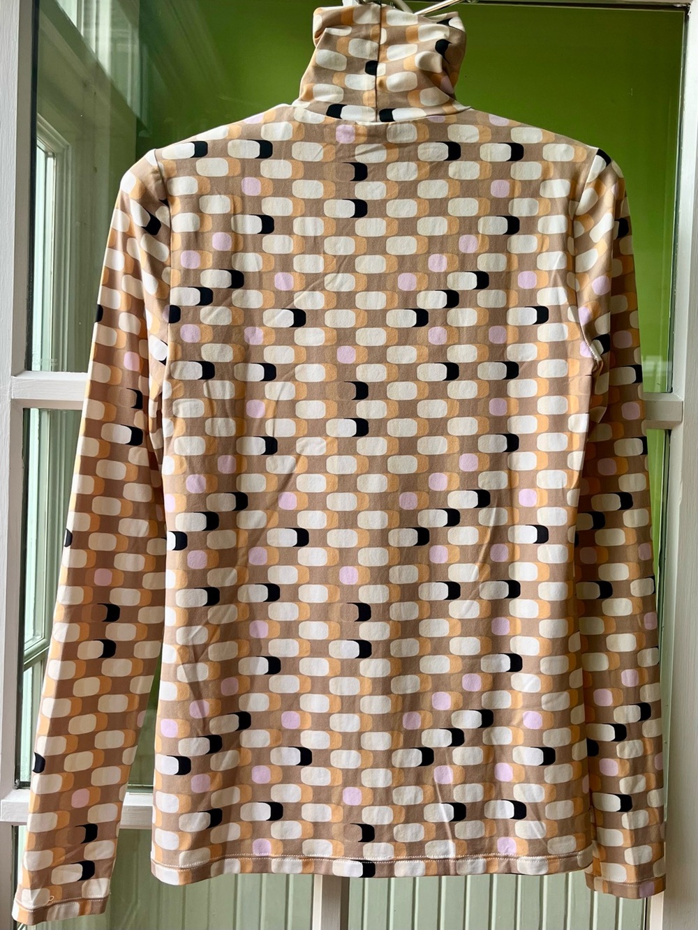 St. John Geometric Ovals Lozenges Print Turtleneck Long Sleeve Tee in Peach Pink - Picture 5 of 12